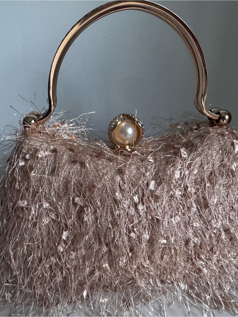 Elegant Feathered Pearl-Accent Evening Bag in Rose Gold